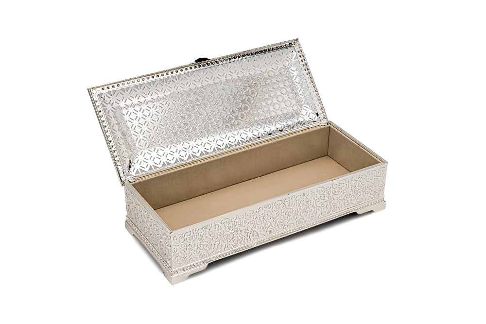 BOX WITH AMERICAN DIAMOND