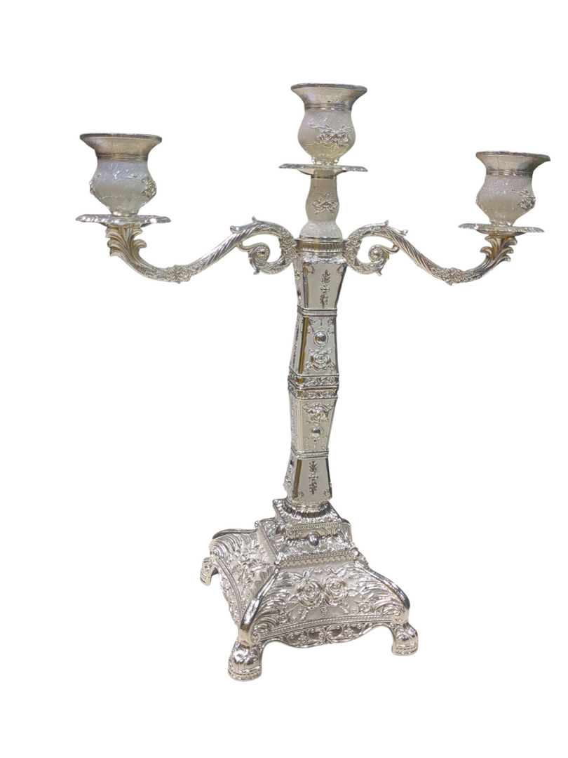 3 LIT CANDLE STAND