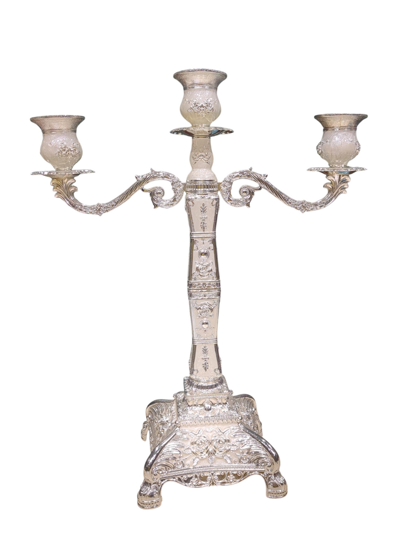 3 LIT CANDLE STAND