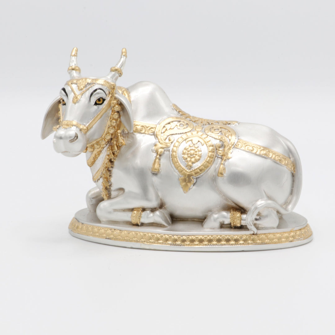 NANDI- WHITE & GOLD